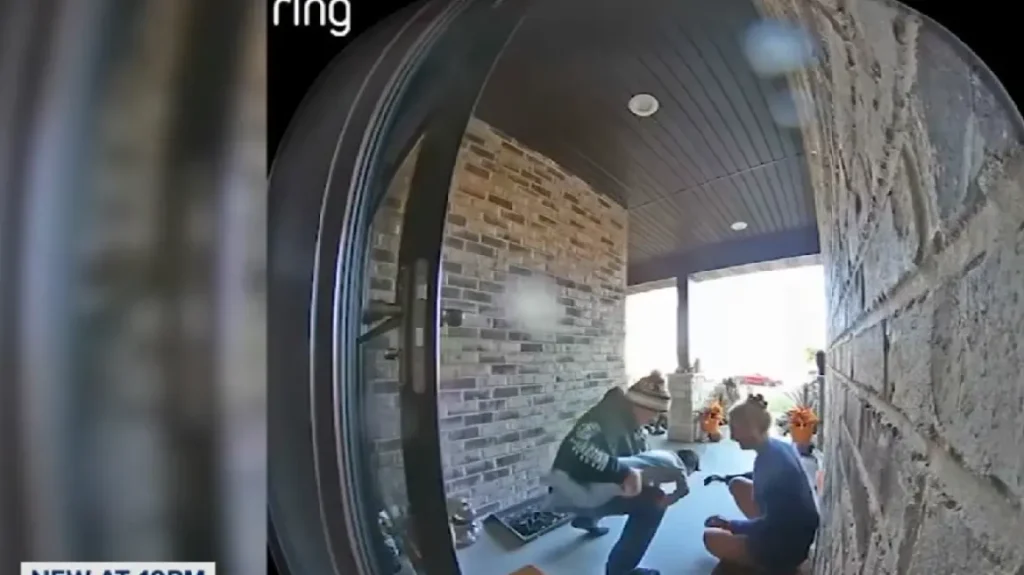 ΗΠΑ: Η στιγμή που γείτονας σώζει από πνιγμό παιδί που πάσχει από σπάνιο σύνδρομο (βίντεο) 