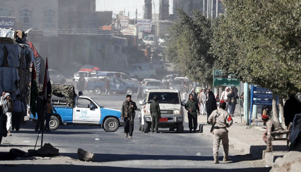 Θέσεις των Χούθι στην Υεμένη βομβάρδισαν ΗΠΑ και Βρετανία