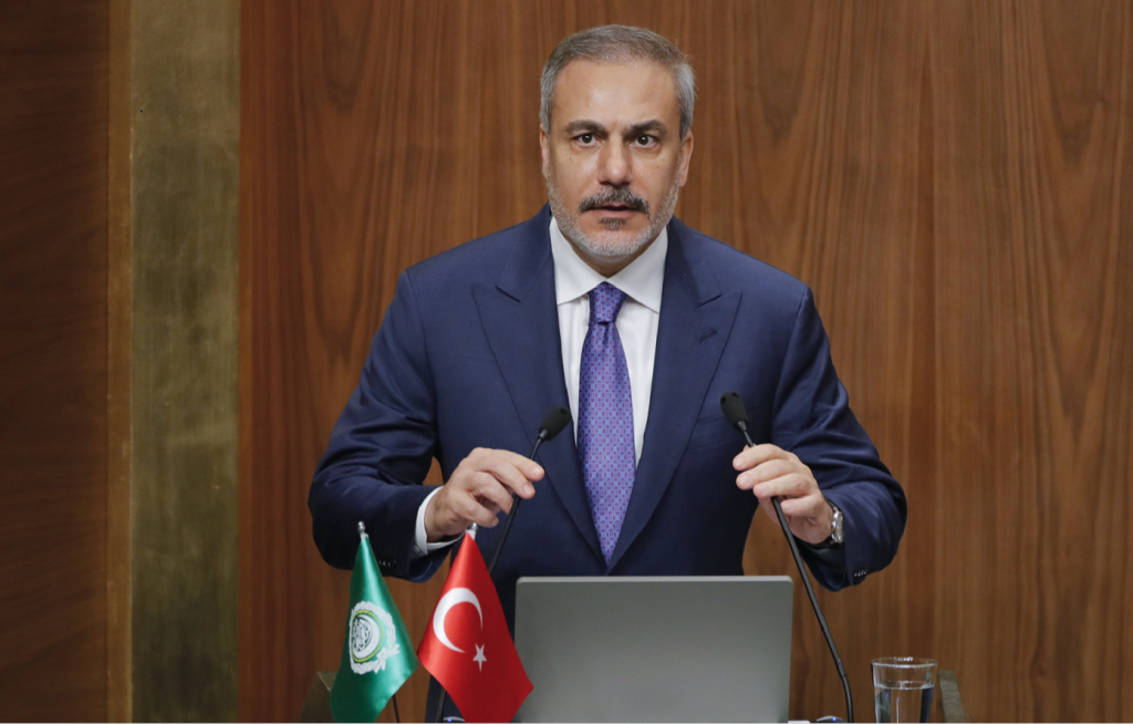 Χ.Φιντάν: «Προτιμούμε συζήτηση “πακέτο” με την Ελλάδα και μακριά από τα φώτα της δημοσιότητας»