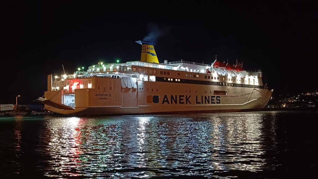 Βλάβη στο πλοίο «ΑΣΤΕΡΙΩΝ ΙΙ» που εκτελούσε το δρομολόγιο Πειραιάς – Ηράκλειο με 491 επιβάτες