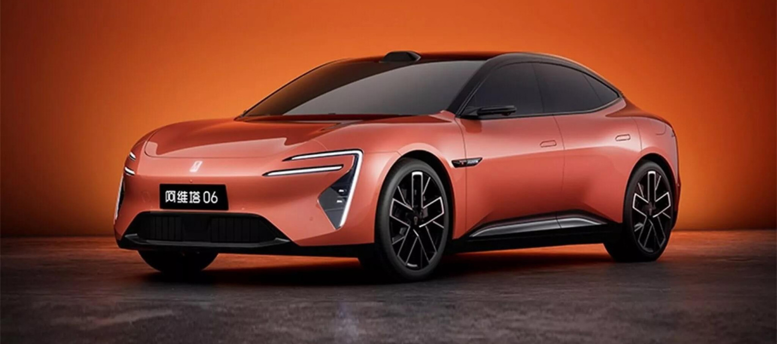 Avatr 06, στιλάτος αντίπαλος του Model 3 χωρίς πίσω παρμπρίζ