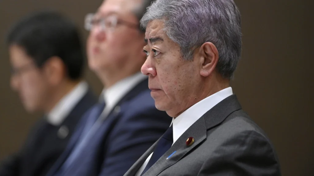 Ο υπουργός των Εξωτερικών Τ.Ιβάγια θα εκπροσωπήσει την Ιαπωνία στην ορκωμοσία του Ν.Τραμπ