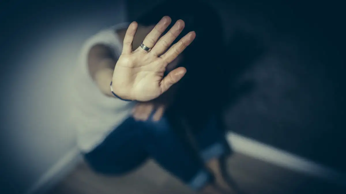 Βιασμός 18χρονης στην Ινδία: Συνελήφθησαν 44 άντρες – Την κακοποιούσαν επί πέντε χρόνια