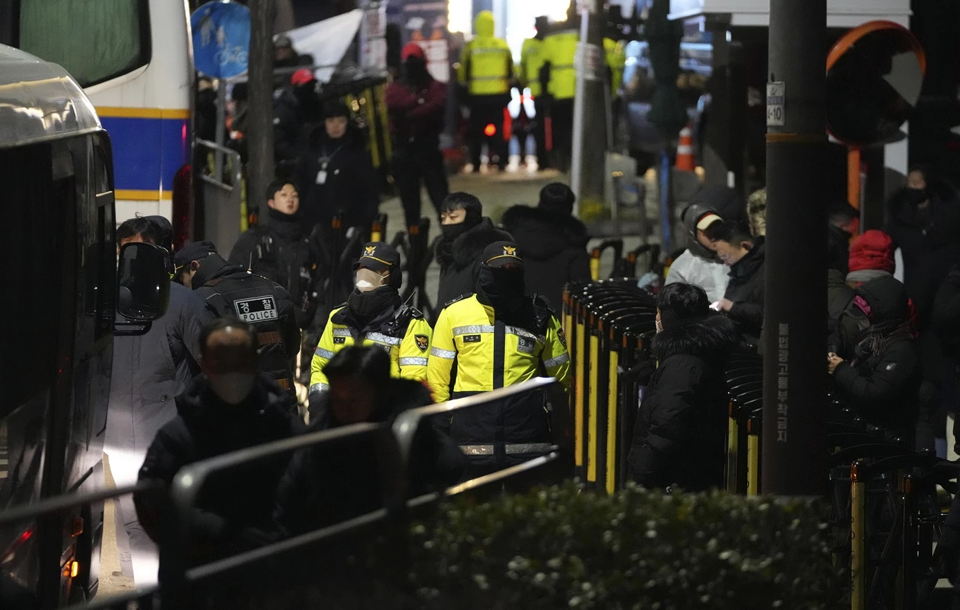 Γιουν Σοκ-γελ: Νέα απόπειρα σύλληψης του παυθέντα προέδρου της Νότιας Κορέας