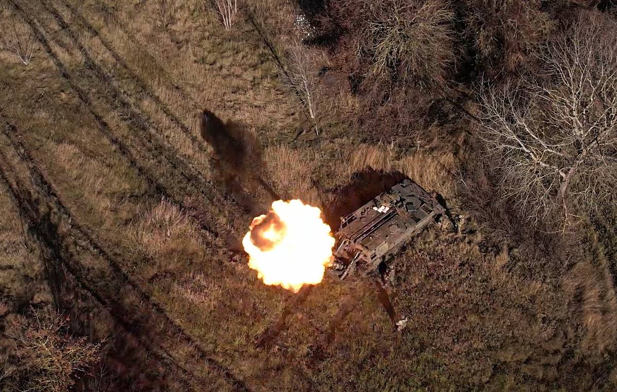 Ρωσικό drone «καμικάζι» έπληξε «ξεχασμένο» Leopard 1A5 μαζί με το πλήρωμά του στο Ποκρόβσκ (βίντεο)