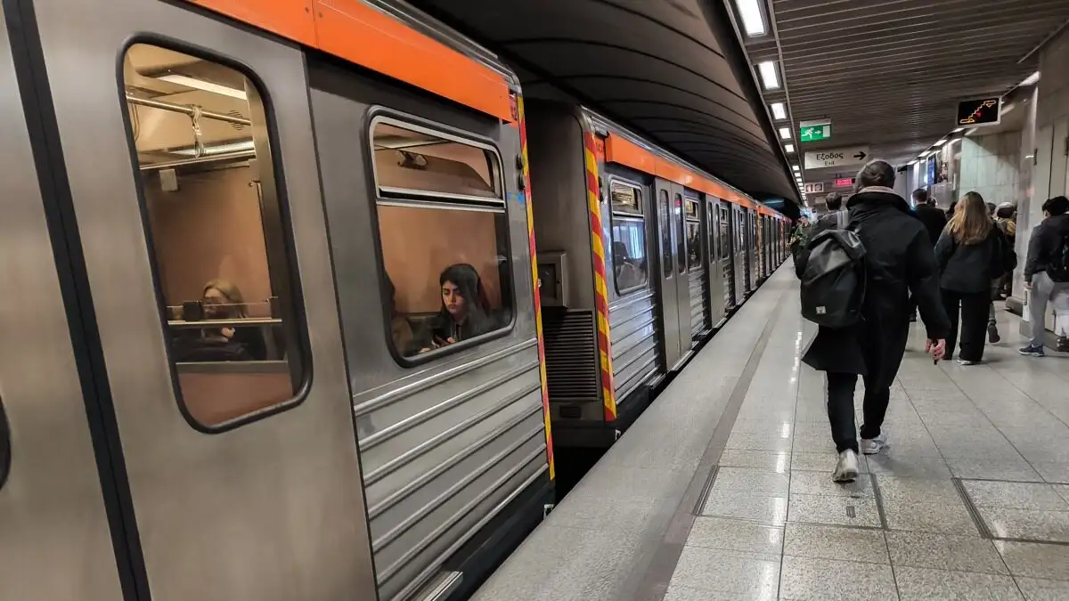 Νεκρός ο άνδρας που έπεσε στις γραμμές του Μετρό στον σταθμό «Εθνική Άμυνα»