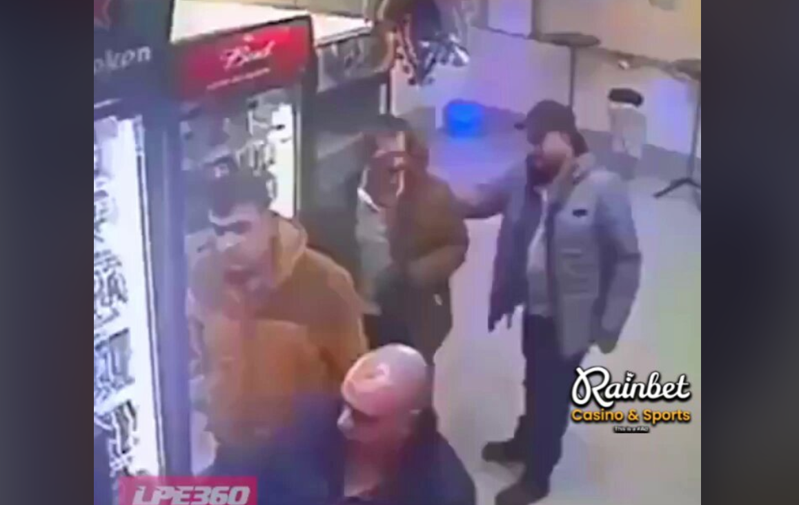 Ταμίας χτυπά με γροθιές μεθυσμένο άνδρα – Δείτε βίντεο