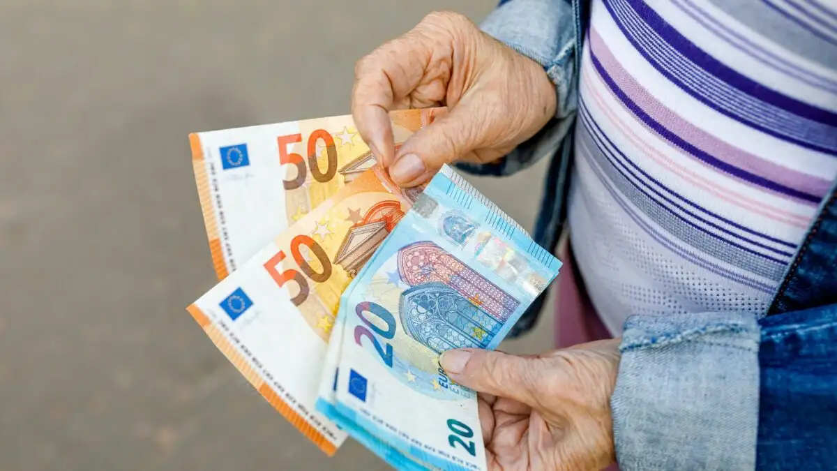 e-ΕΦΚΑ: Δείτε πότε θα καταβληθούν οι συντάξεις Φεβρουαρίου