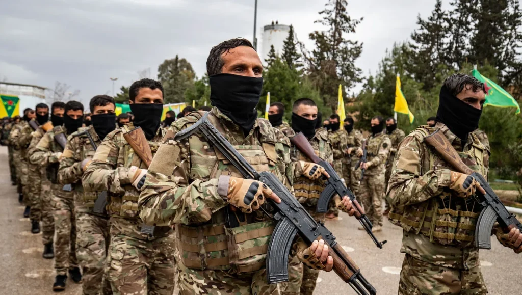 Η ισλαμιστική κυβέρνηση της Συρίας ζητά να καταθέσουν τα όπλα οι κουρδικοί σχηματισμοί που στηρίζουν οι ΗΠΑ