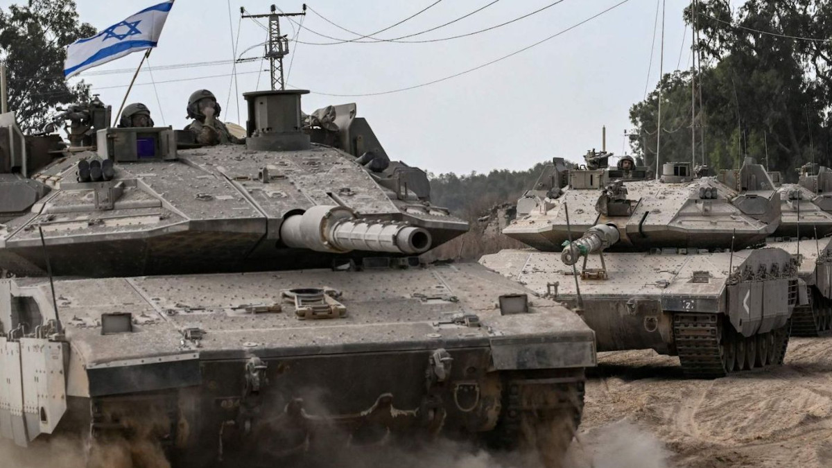 Βίντεο: Η στιγμή που ισραηλινά άρματα μάχης αποχωρούν από τη Λωρίδα της Γάζας