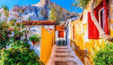 Εσύ τη γνώριζες; – Η πασίγνωστη περιοχή της Αθήνας που την έλεγαν «Μαύρες Πέτρες»