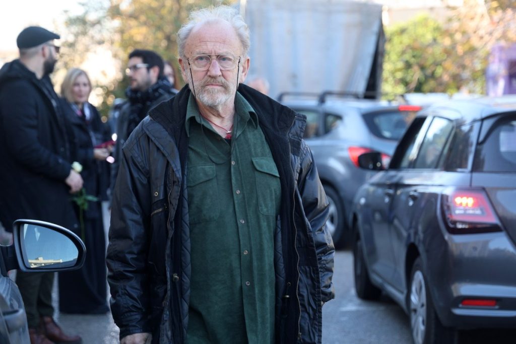 Δ.Πετρόπουλος: Αυτά είναι τα χρήματα που πήρε ο ηθοποιός από τις επαναλήψεις της σειράς «Στο Παρά Πέντε»