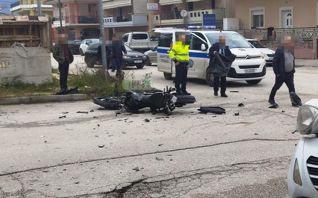 Ιωάννινα – 20χρονος μοτοσικλετιστής τραυματίστηκε σοβαρά έπειτα από σύγκρουση με ΙΧ (φωτό)