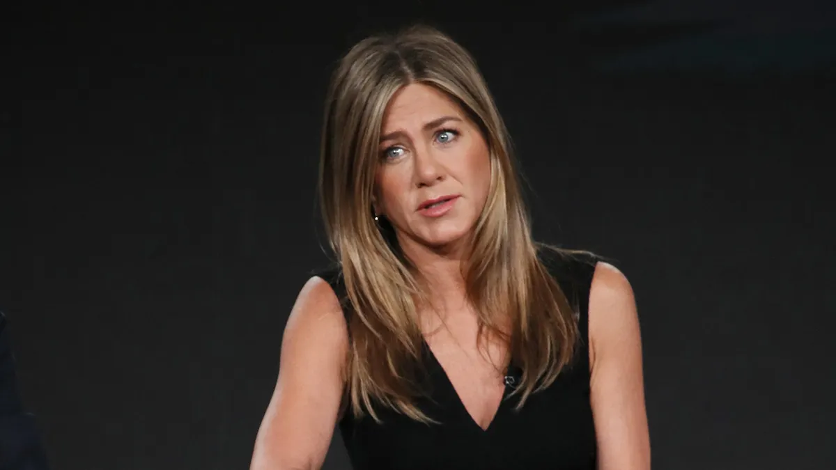 Η επική αντίδραση της Τζένιφερ Άνιστον όταν ρωτήθηκε για τη φημολογούμενη σχέση με τον Μ.Ομπάμα (βίντεο)