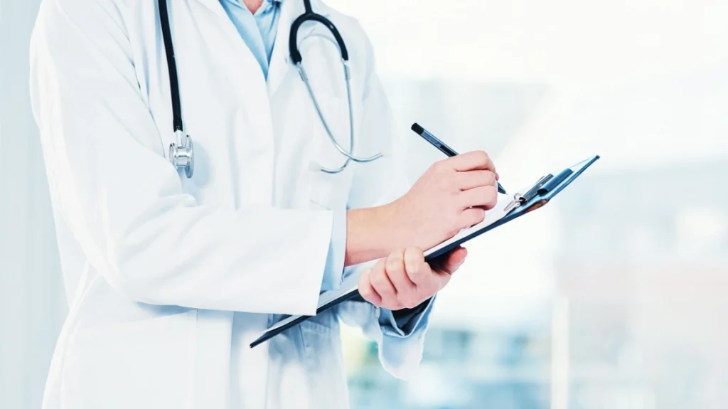 Βαρύτατες ποινικές διώξεις στα μέλη του κυκλώματος παράνομων συνταγογραφήσεων