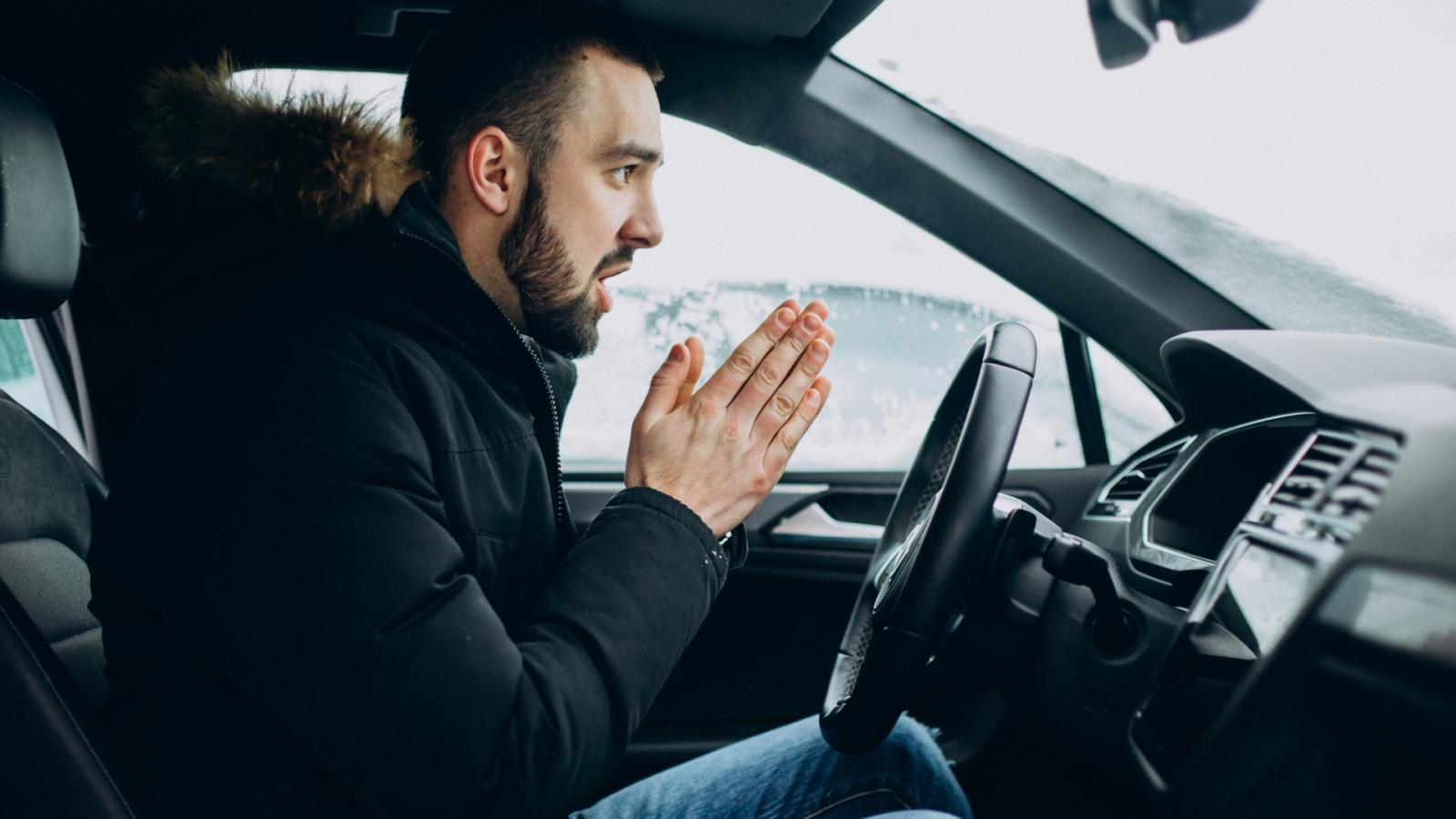 Αυτό είναι το κόλπο για να ζεσταίνετε γρήγορα τη καμπίνα του αυτοκινήτου σας