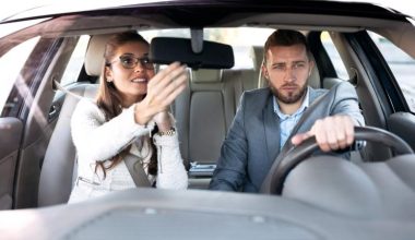 Τέλος η μεταφορά άλλων επιβατών στο αυτοκίνητο – Αυτοί είναι οι οδηγοί που δεν θα έχουν ούτε συνοδηγό