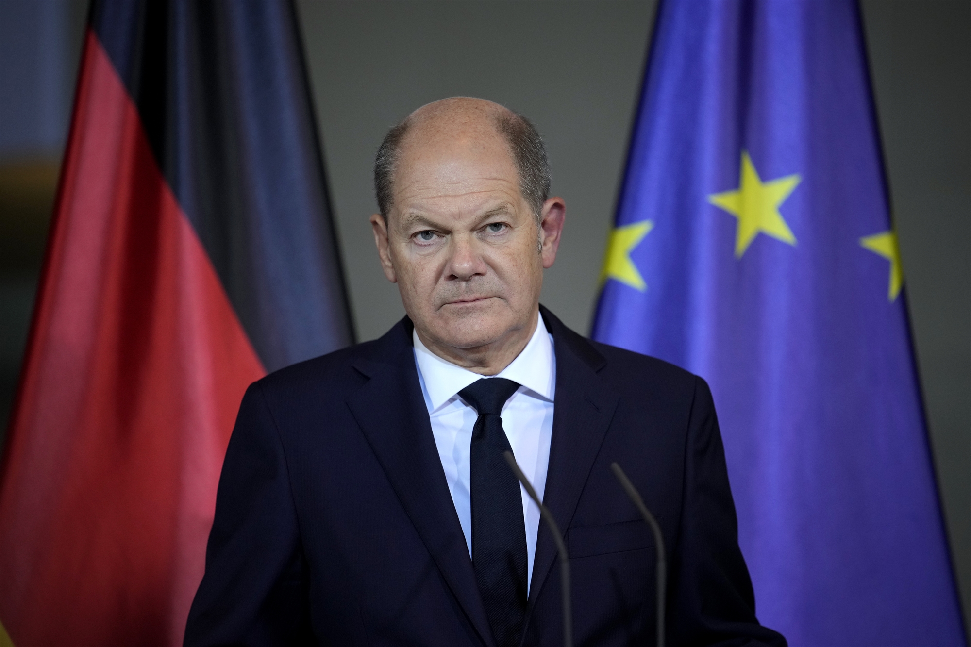 Ο.Σολτς: «Ο ρωσικός σκιώδης στόλος αποτελεί απειλή στη Βαλτική Θάλασσα»