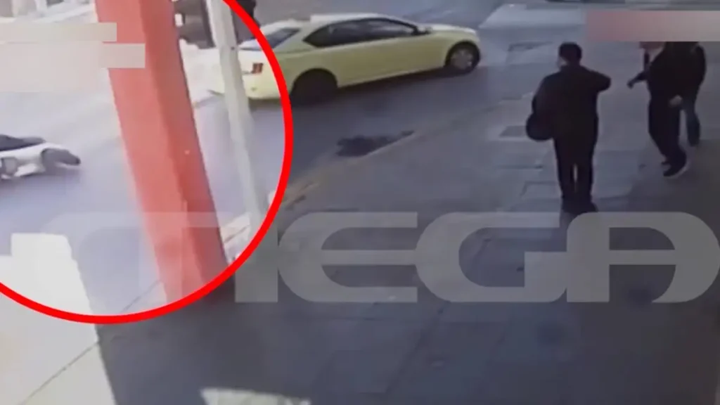 Βίντεο ντοκουμέντο με ταξιτζή που παρέσυρε και εγκατέλειψε οδηγό μηχανής στο Μεταξουργείο 