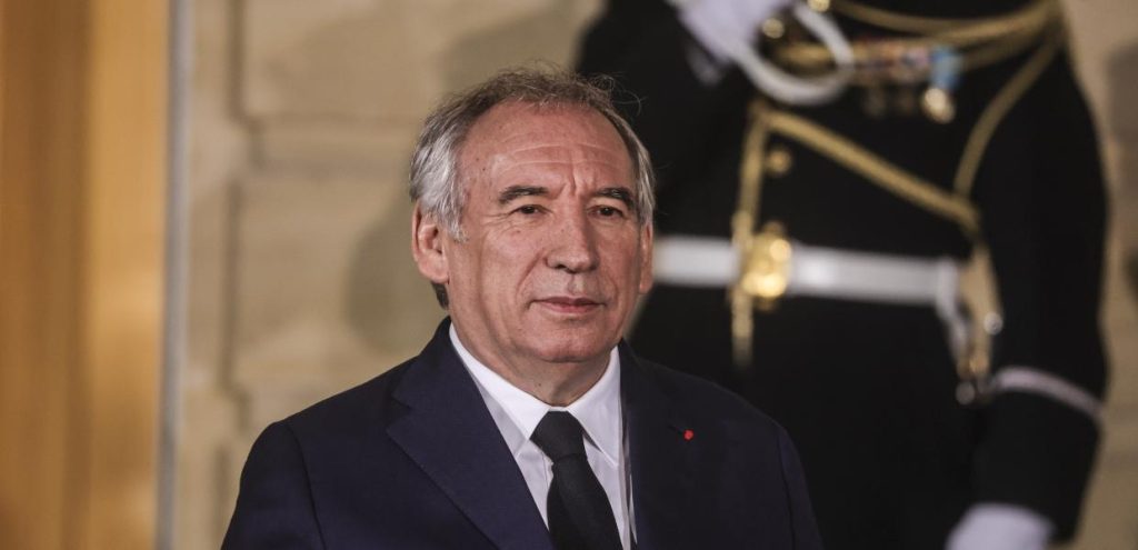 Φ.Μπαϊρού: «Η Γαλλία φτάνει σε όριο πνιγμού όσον αφορά τη παράνομη μετανάστευση»