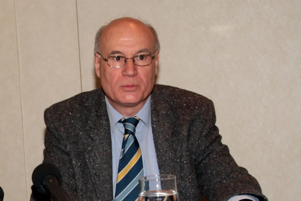 Γ.Παπαδόπουλος για σεισμούς σε Σαντορίνη και Αμοργό: «Όσο ανεβαίνουν τα μεγέθη – Ανεβαίνει ο σεισμικός κίνδυνος»