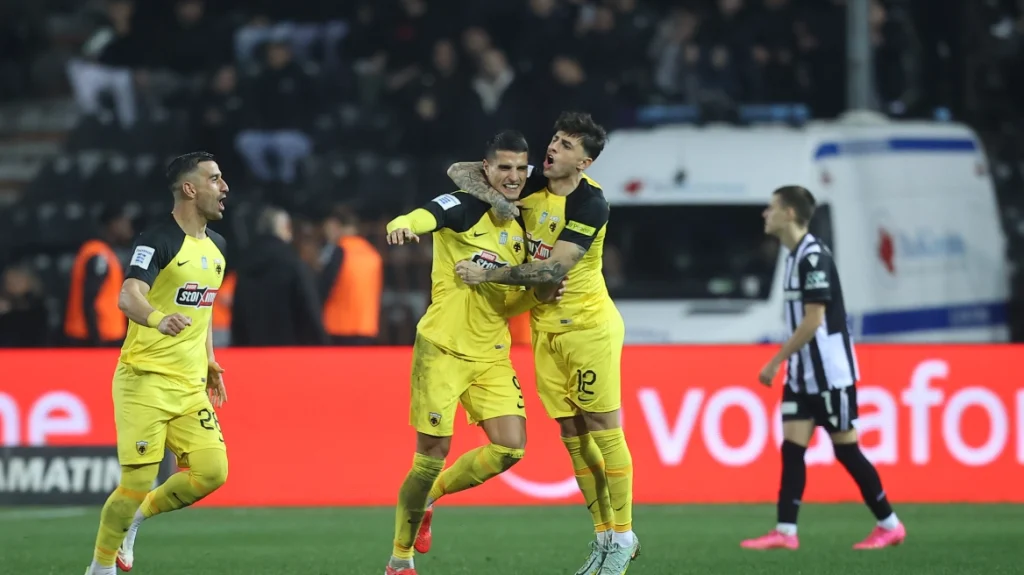 Πώς διαμορφώθηκε η βαθμολογία της Super League 1 μετά το διπλό της ΑΕΚ στην Τούμπα