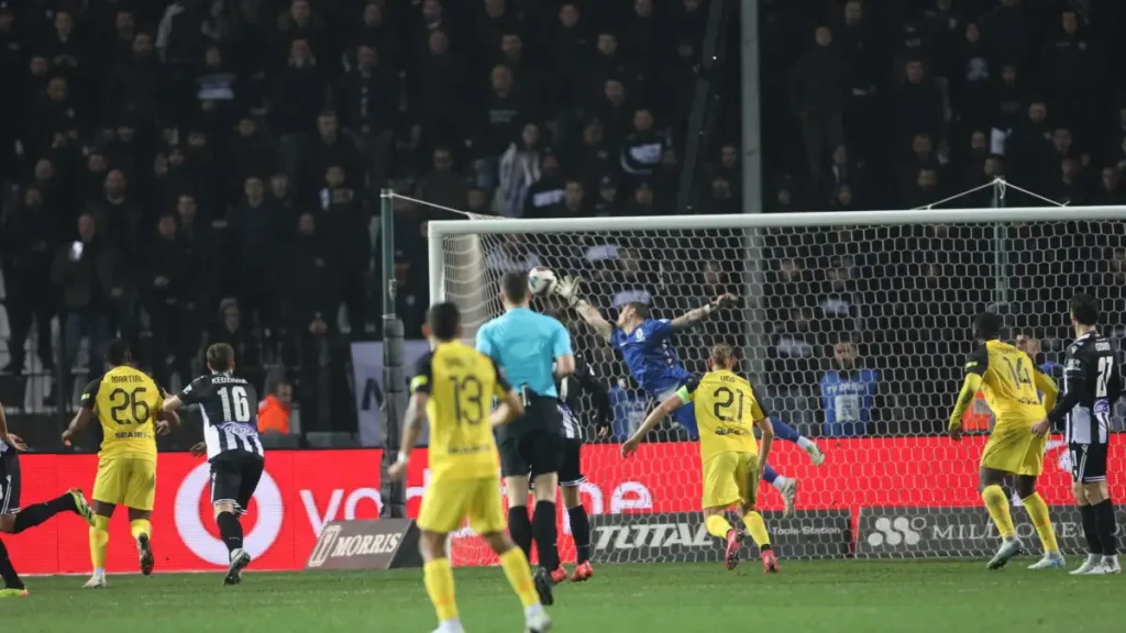 ΠΑΟΚ – ΑΕΚ 1-2 (τελικό) – Mεγάλη νίκη για τον «δικέφαλο του νότου»