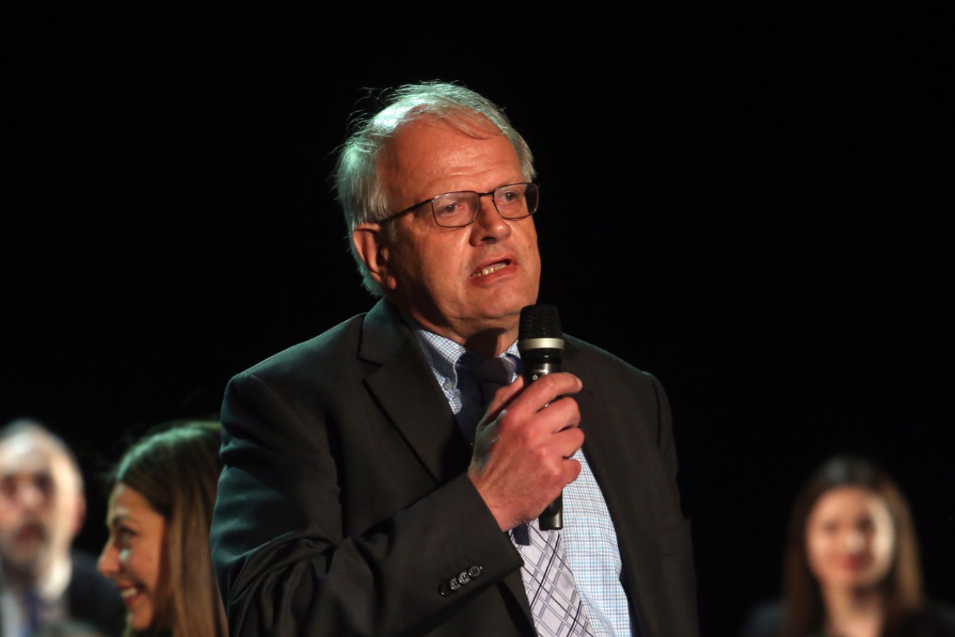 Άκης Τσελέντης: «Η σεισμική δράση στην Σαντορίνη ίσως έχει σχέση με το ηφαίστειο»