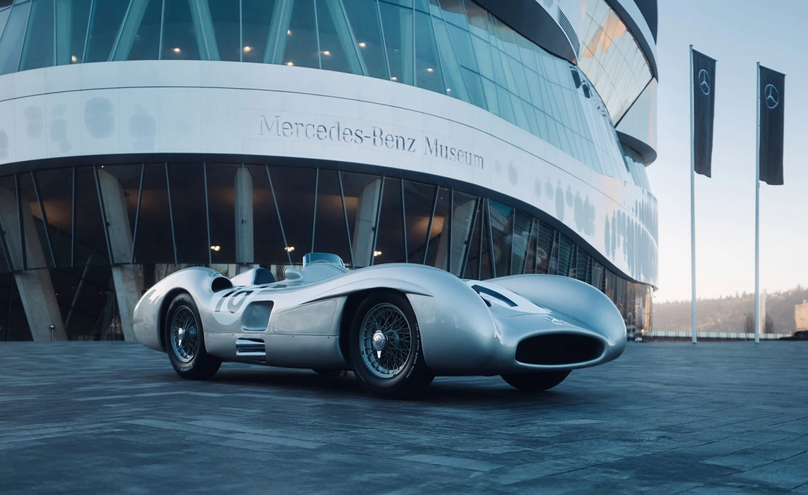 Η Mercedes-Benz W 196 R έγινε το ακριβότερο αγωνιστικό στον κόσμο