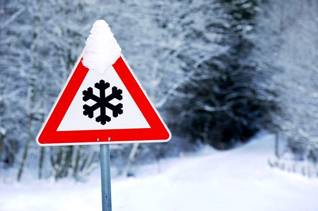 Κυκλοφοριακές ρυθμίσεις στη Στερεά Ελλάδα λόγω χιονόπτωσης