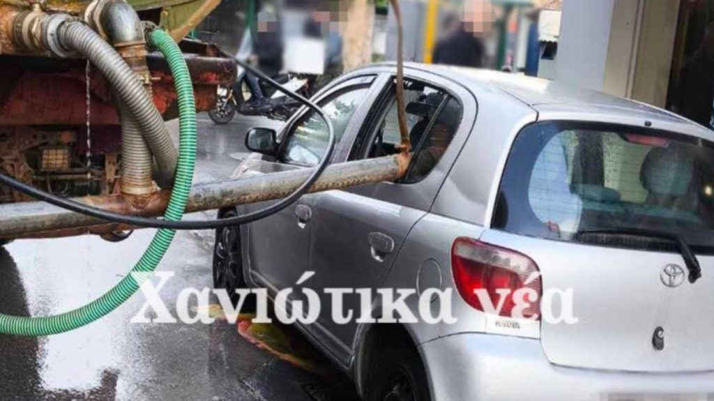 Χανιά: Εξάρτημα από βυτιοφόρο όχημα «καρφώθηκε» σε παράθυρο αυτοκινήτου (φωτο)