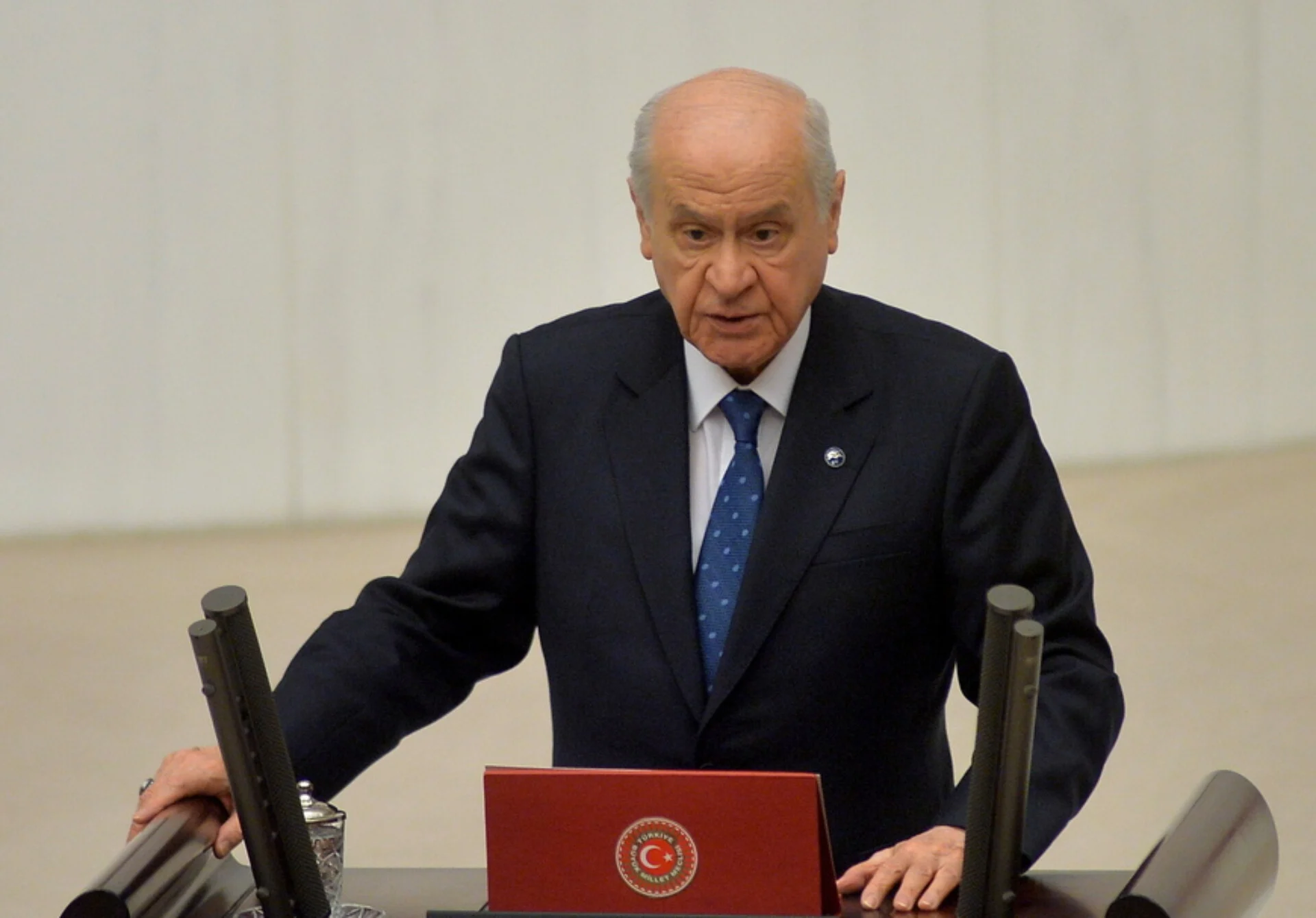 Ν.Μπαχτσελί: Αναφορές ότι νοσηλεύεται λόγω καρδιολογικού προβλήματος