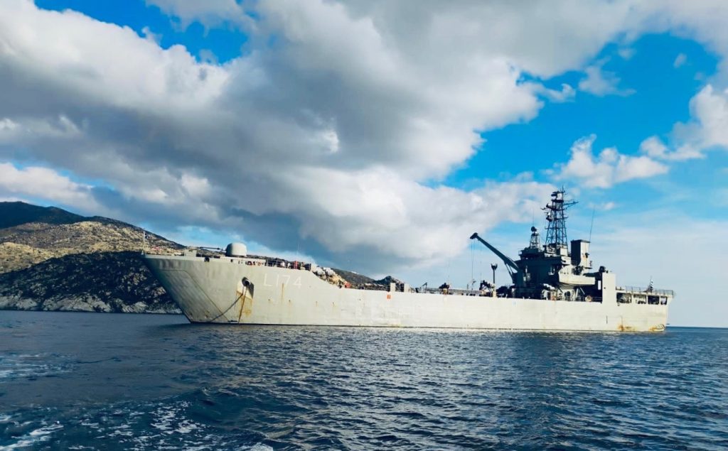 Σεισμοί στις Κυκλάδες: Το αρματαγωγό «Σάμος» έχει σταθμεύσει την Ιό