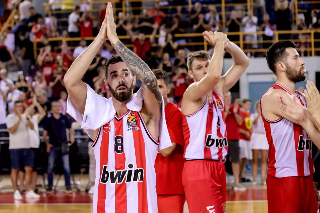 «Διπλό» στο Παρίσι για τους «ερυθρόλευκους»: Με 73-90 επικράτησαν της Παρί