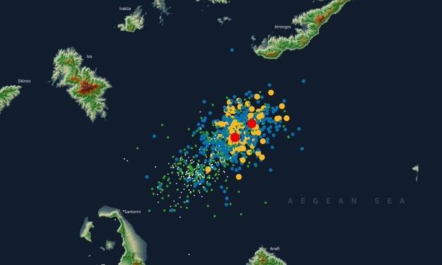 Copernicus για σεισμούς στη Σαντορίνη: Εκατοντάδες κουκίδες από τον τρομακτικό «χορό» του Εγκέλαδου