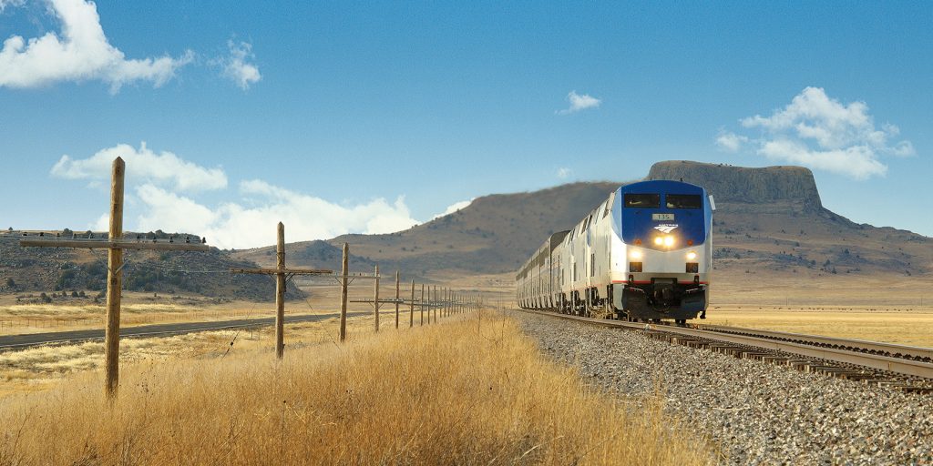 ΗΠΑ: Στις φλόγες τυλίχθηκε τρένο με 350 επιβάτες στην Πενσυλβάνια (βίντεο)