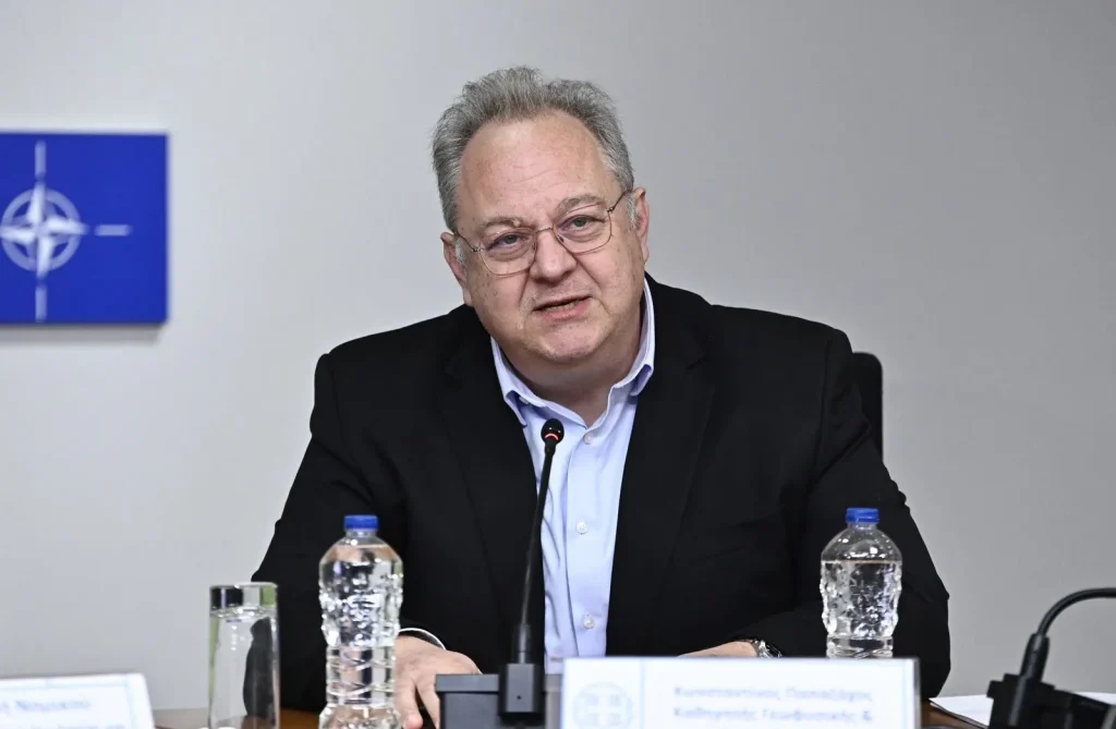 Κ.Παπαζάχος: «Οι δονήσεις στη Σαντορίνη θα συνεχιστούν για εβδομάδες»- Γιατί σημειώνονται «εξάρσεις» σεισμών