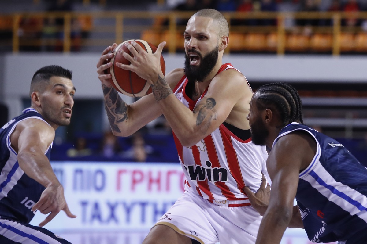 Ολυμπιακός: Εξασφαλίζει θέση στον ημιτελικό κερδίζοντας την Καρδίτσα με 71-54