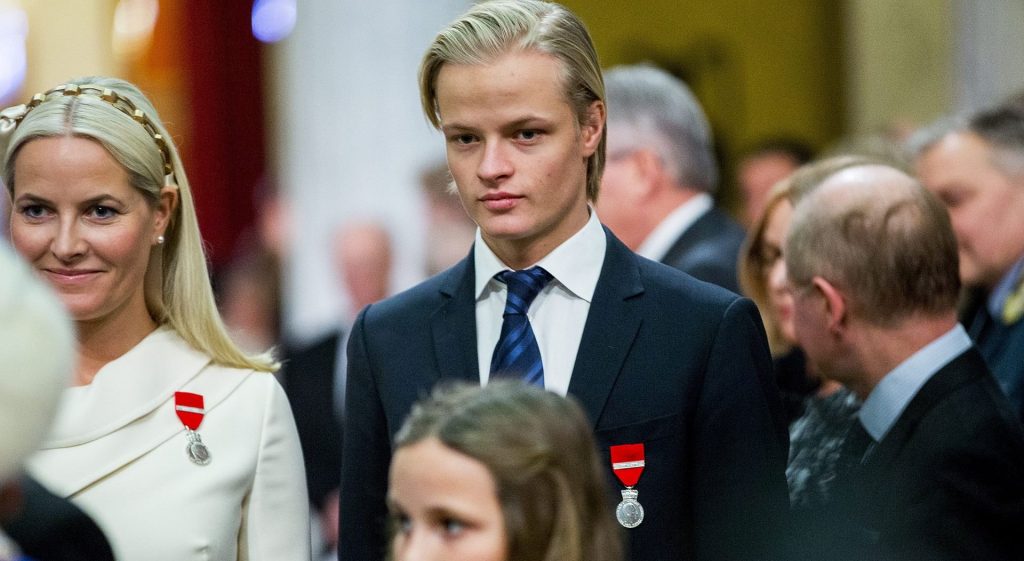 Σκάνδαλο στην Νορβηγία: Ο γιος της πριγκίπισσας κατηγορείται για βιασμό τηλεπαρουσιάστριας ενώ ήταν αναίσθητη