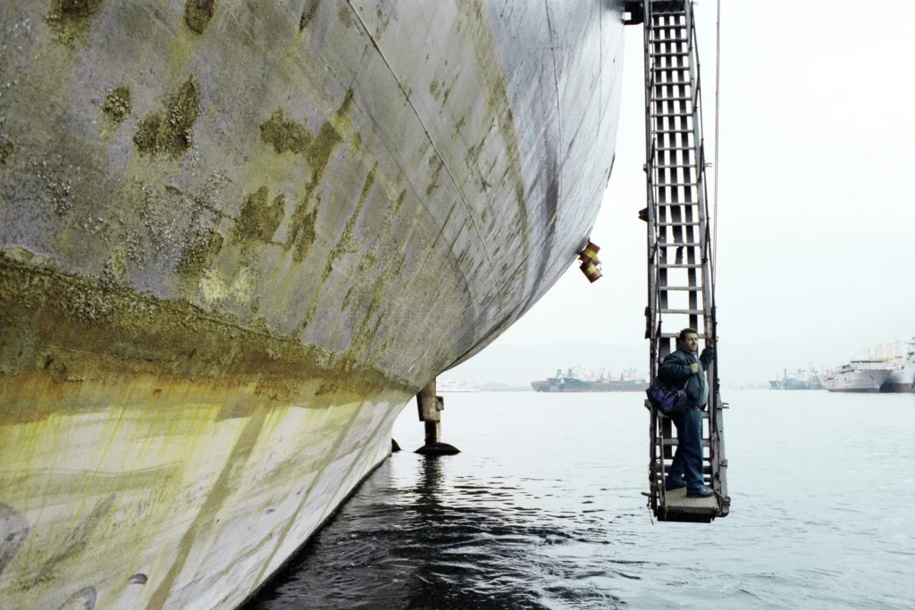 «Ωρολογιακή βόμβα» οι ακτοπλοϊκές μεταφορές – Πληρώματα στα όρια της εξάντλησης και μηδενικοί έλεγχοι