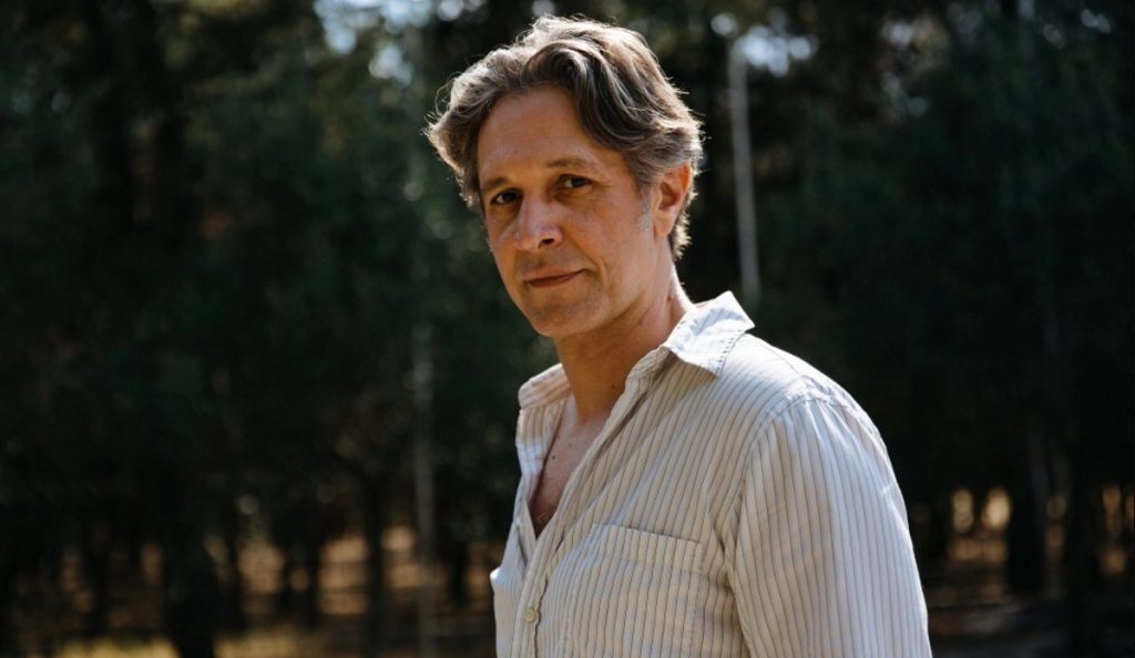 Αιμίλιος Χειλάκης για Τέμπη: «Εάν σταθούμε εκατομμύρια Έλληνες έξω από την Βουλή σιωπηλοί, αυτό κάτι θα σημαίνει»