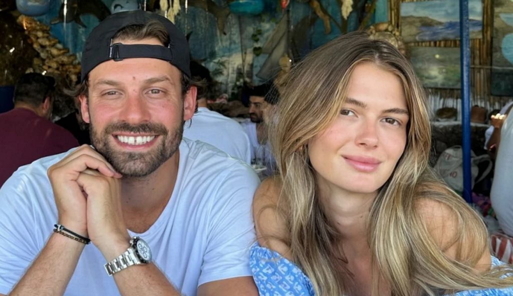 Α.Κωστοπούλου: Ποιος είναι ο Τ.Μέντγουελ που ετοιμάζεται να παντρευτεί – Μέλος της λίστας Forbes «30 κάτω των 30»