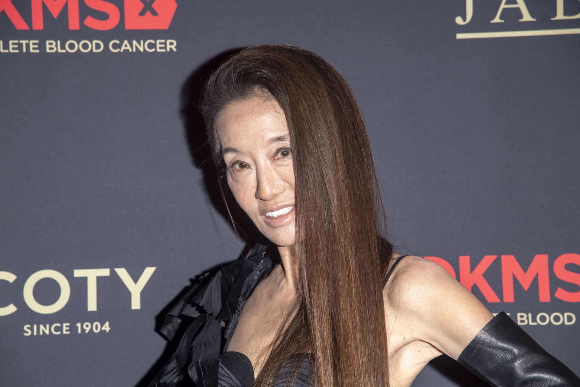 Βέρα Γουάνγκ: Αποκαλυπτική ήταν η εμφάνιση της 75χρονης σχεδιάστριας μόδας στα βραβεία BAFTA (φωτο)