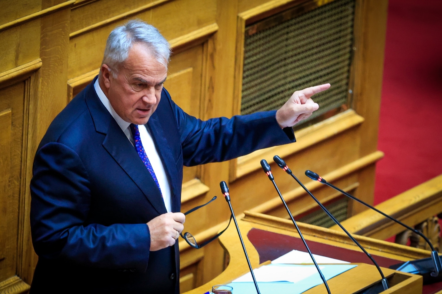 ΣΥΡΙΖΑ: «Δεν δεχόμαστε μονταζιέρα μέσα στη Βουλή κ. Βορίδη»