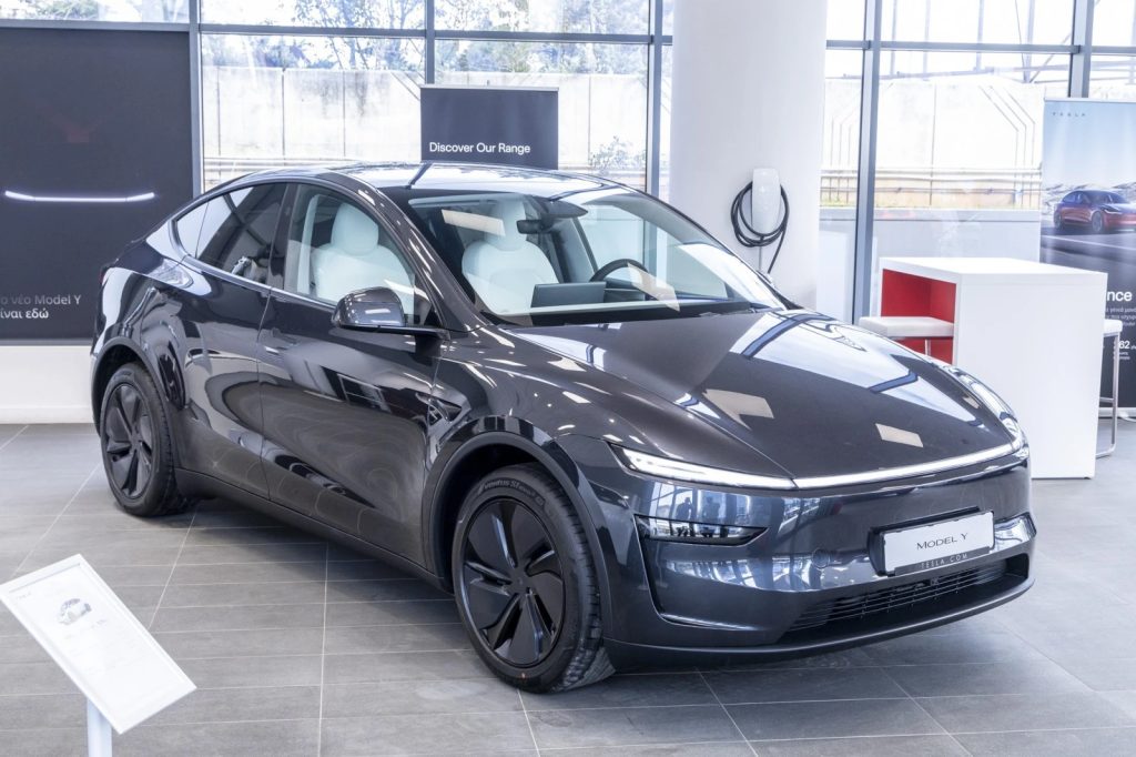 Νέο Tesla Model Y: Διαθέσιμο από €44.990 σε νέες εκδόσεις