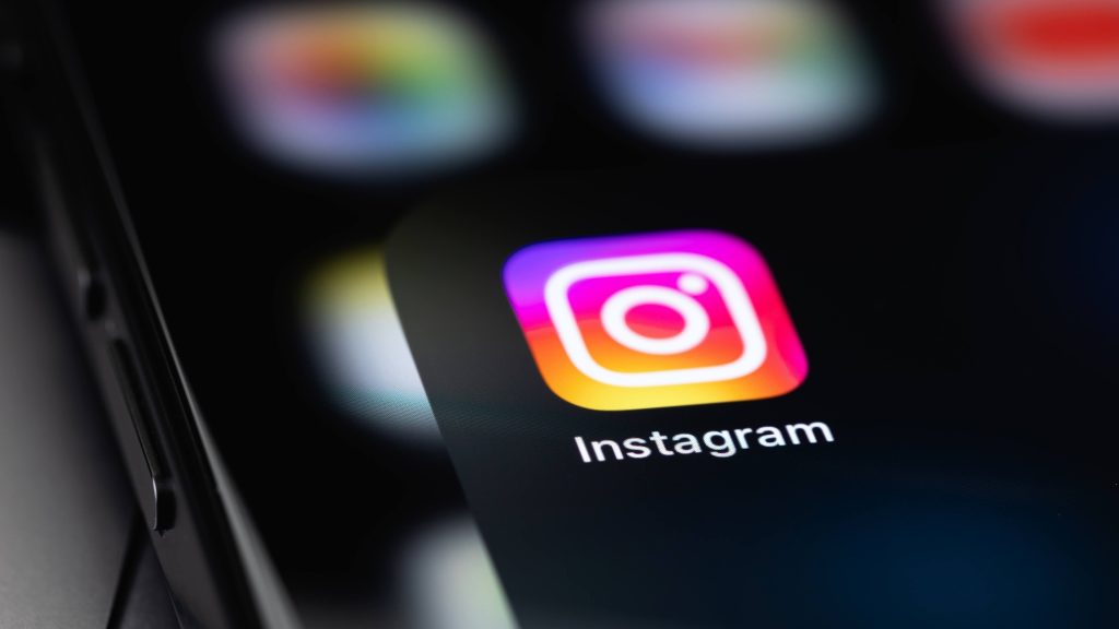 Instagram: Δοκιμάζει νέο κουμπί «dislike» για τα σχόλια