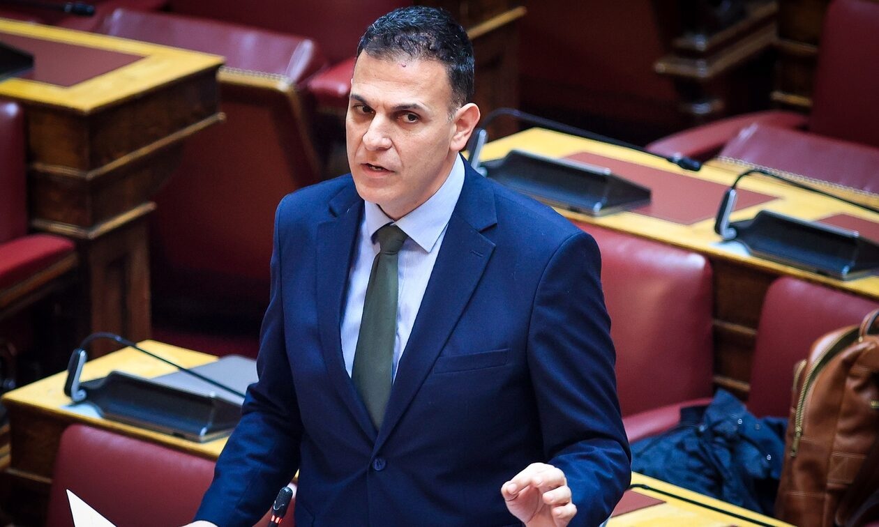 Γ.Καραμέρος: «Τα καθημερινά ουρλιαχτά του Α.Γεωργιάδη είναι με εντολή του Κ.Μητσοτάκη» (βίντεο)