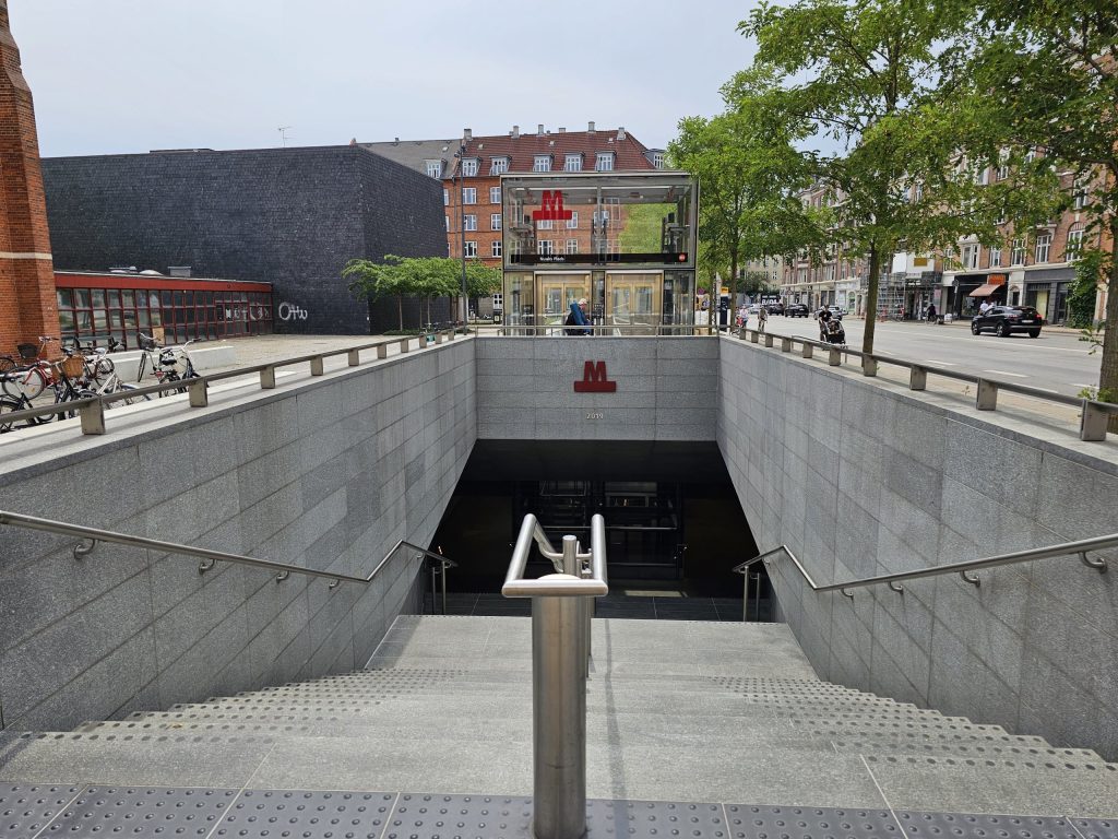 Υπάρχει μετρό που δεν σταματάει όλη μέρα να λειτουργεί; – Δείτε ποιο μετρό μένει ανοιχτό 24ώρες!