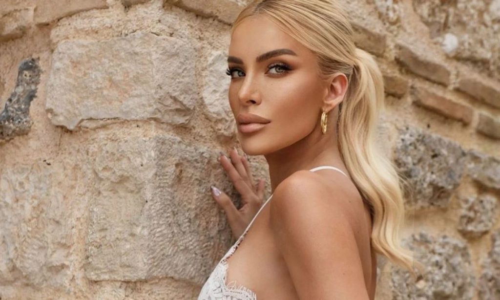 Κ.Καινούργιου: H φωτογραφία που δημοσίευσε χωρίς… ίχνος μακιγιάζ (φωτο)