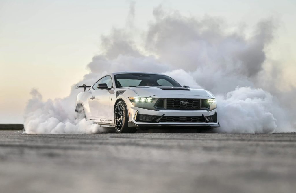 Ford Mustang Super Venom: 862 λόγοι να αγαπήσεις τη Hennessey